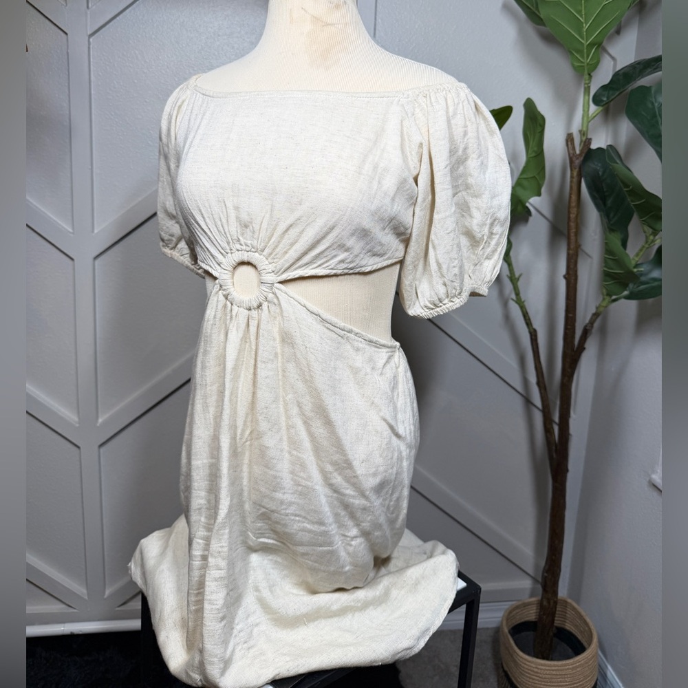 Women’s Cream Cutout Puff-Sleeve Midi Dress